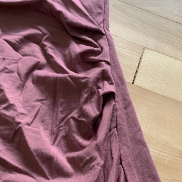 Short Dress size small mauve/burgundy, fitted - Picture 3 of 3